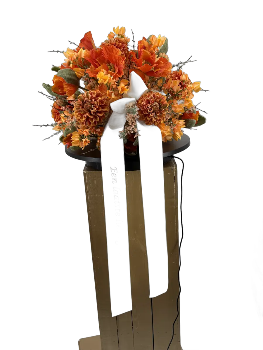 Schikking met witte lelies